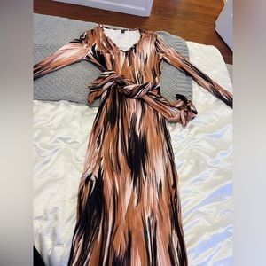 Long shelve multi colored tight fitting dress